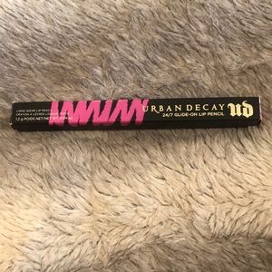 Urban decay 24/7 glide on lip pencil